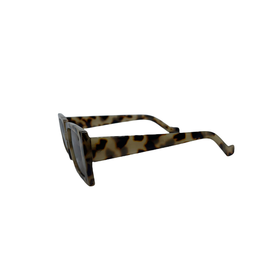 tortoise square sunnies